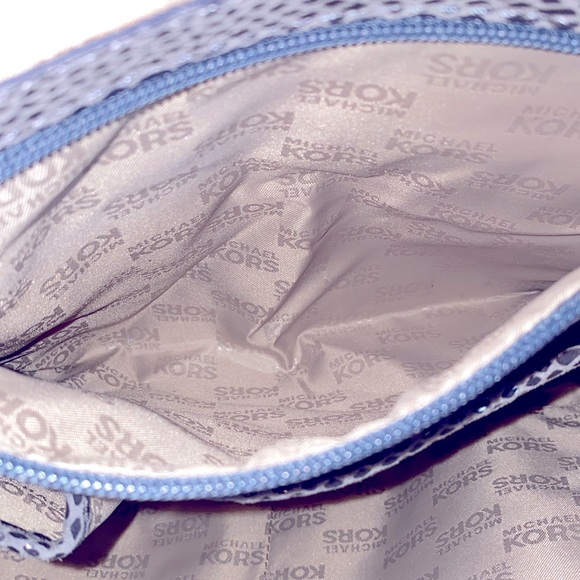 NWOT Blue Grey colored Michael Kors reptile Print embossed bag - Picture 5 of 9